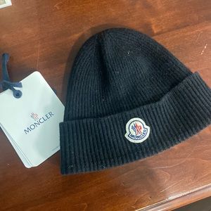 Moncler beanie